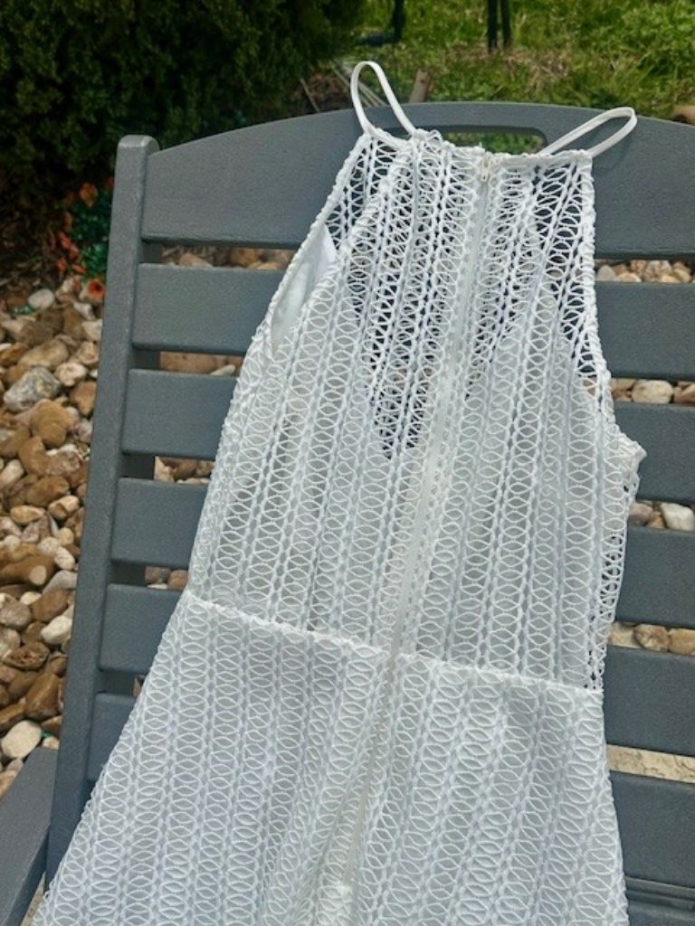 Keepsake White Lace Dress Size Medium Sleeveless High Neck